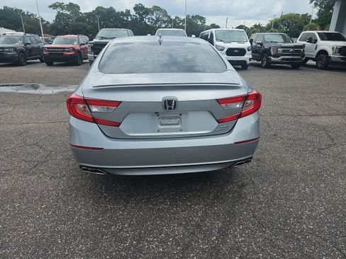 Used 2018 Honda Accord Sport image 5