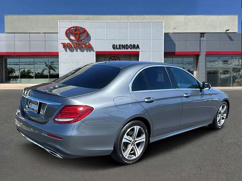 Used 2020 Mercedes-Benz E 350 Sedan image 3