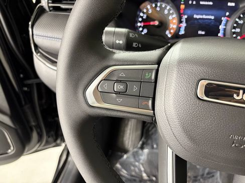 New 2026 Jeep Compass Latitude AWD/4WD image 20