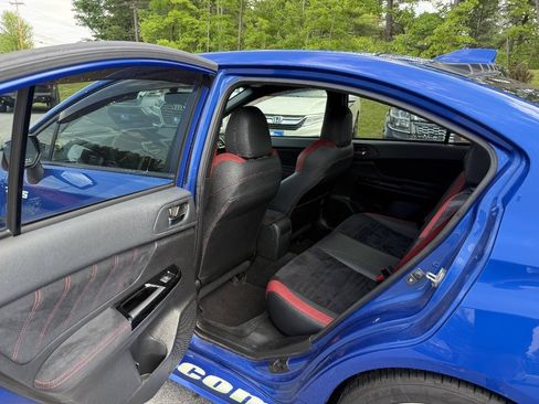 Used 2018 Subaru WRX STI AWD/4WD image 9