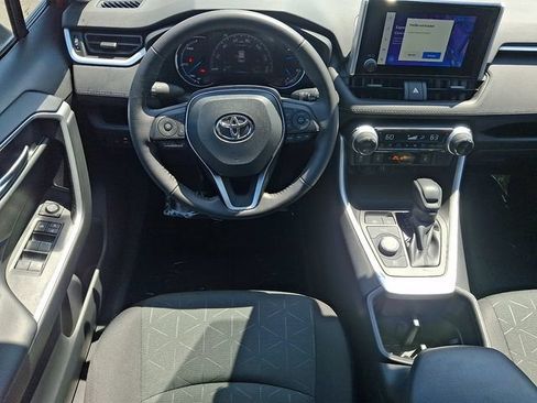 Used 2023 Toyota RAV4 XLE AWD/4WD image 12