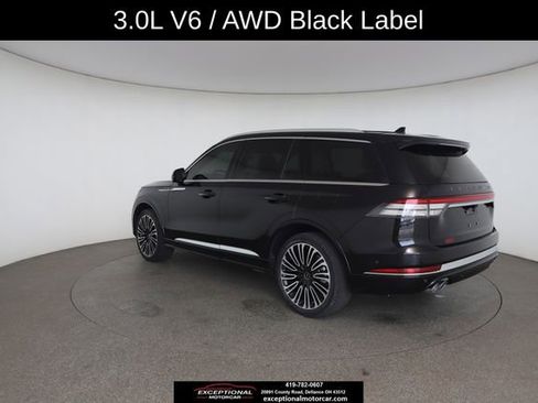Used 2023 Lincoln Aviator Black Label AWD/4WD image 11