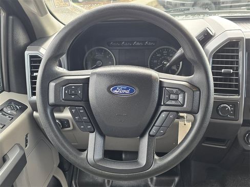 Used 2018 Ford F150 XLT image 18