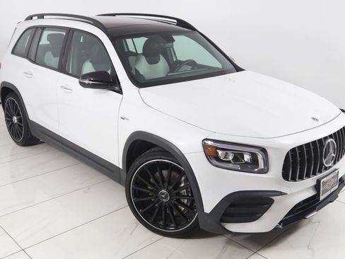 Used 2022 Mercedes-Benz GLB 35 AMG 4MATIC image 16