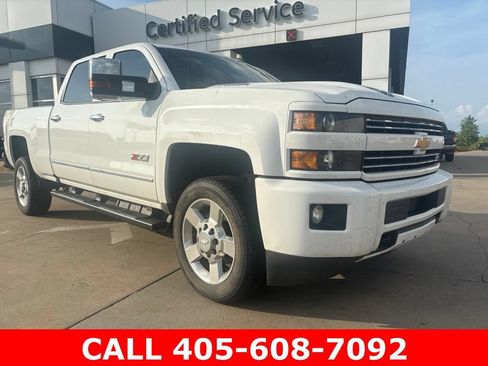 Used 2018 Chevrolet Silverado 2500 LT w/ Custom Sport Edition AWD/4WD image 17
