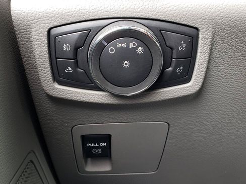 Used 2016 Ford F150 XL w/ Equipment Group 101A Mid RWD image 19