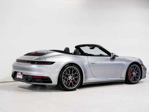 Used 2020 Porsche 911 Carrera 4S AWD/4WD image 3