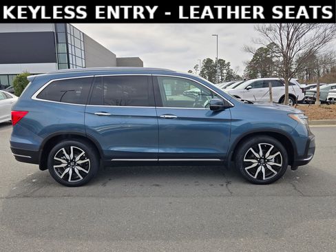 Used 2019 Honda Pilot Touring image 8