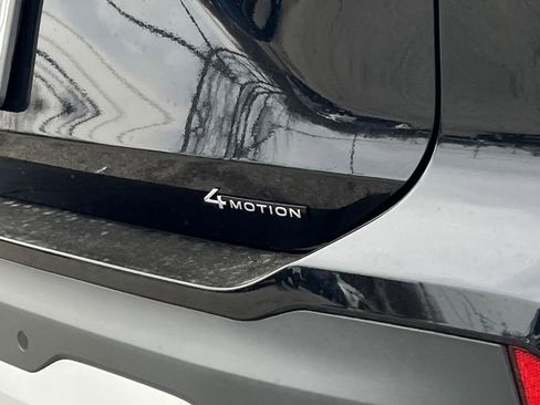 New 2026 Volkswagen Tiguan SE image 6