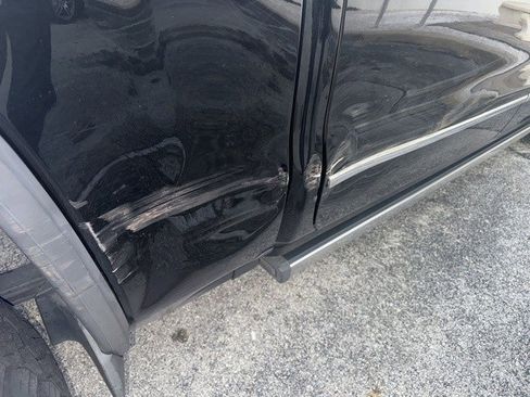 Used 2017 GMC Sierra 1500 Denali w/ Denali Ultimate Package image 8