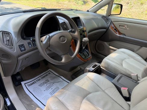 Used 2000 Lexus RX 300 4WD w/ Premium Pkg image 11