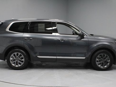 Used 2024 Kia Telluride LX FWD image 11