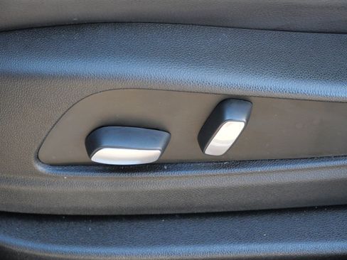 Used 2022 Cadillac XT5 Luxury w/ LPO, Floor Liner Package image 20