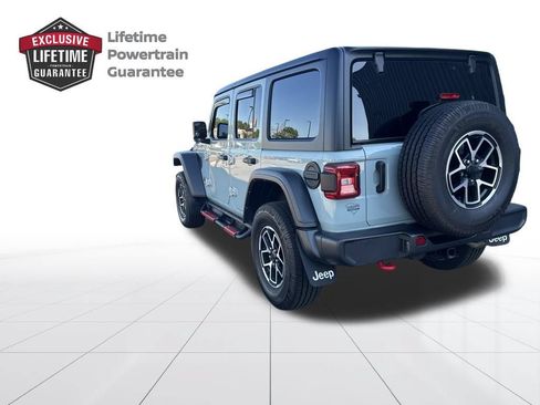Used 2024 Jeep Wrangler Unlimited Rubicon w/ Dual Top Group AWD/4WD image 3