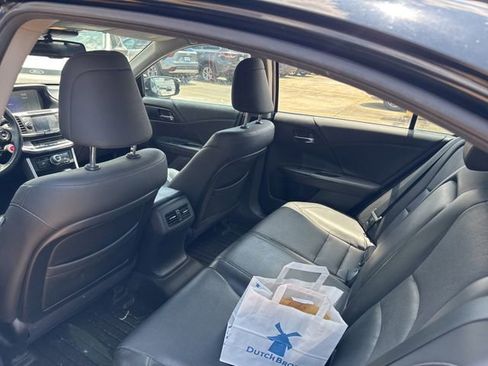 Used 2014 Honda Accord Touring image 24
