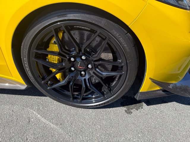 Used 2025 Chevrolet Corvette Z06 w/ Z07 Performance Package RWD image 4