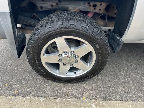 Used 2018 Chevrolet Silverado 2500 LTZ w/ Duramax Plus Package AWD/4WD image 10