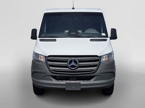 New 2025 Mercedes-Benz Sprinter 2500 image 8
