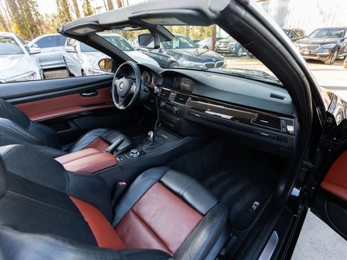 Used 2013 BMW M3 Convertible image 25