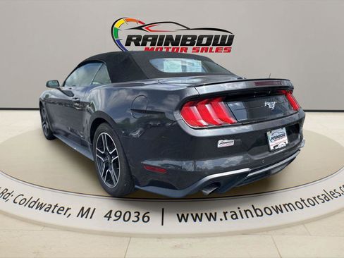 Used 2022 Ford Mustang Premium image 5