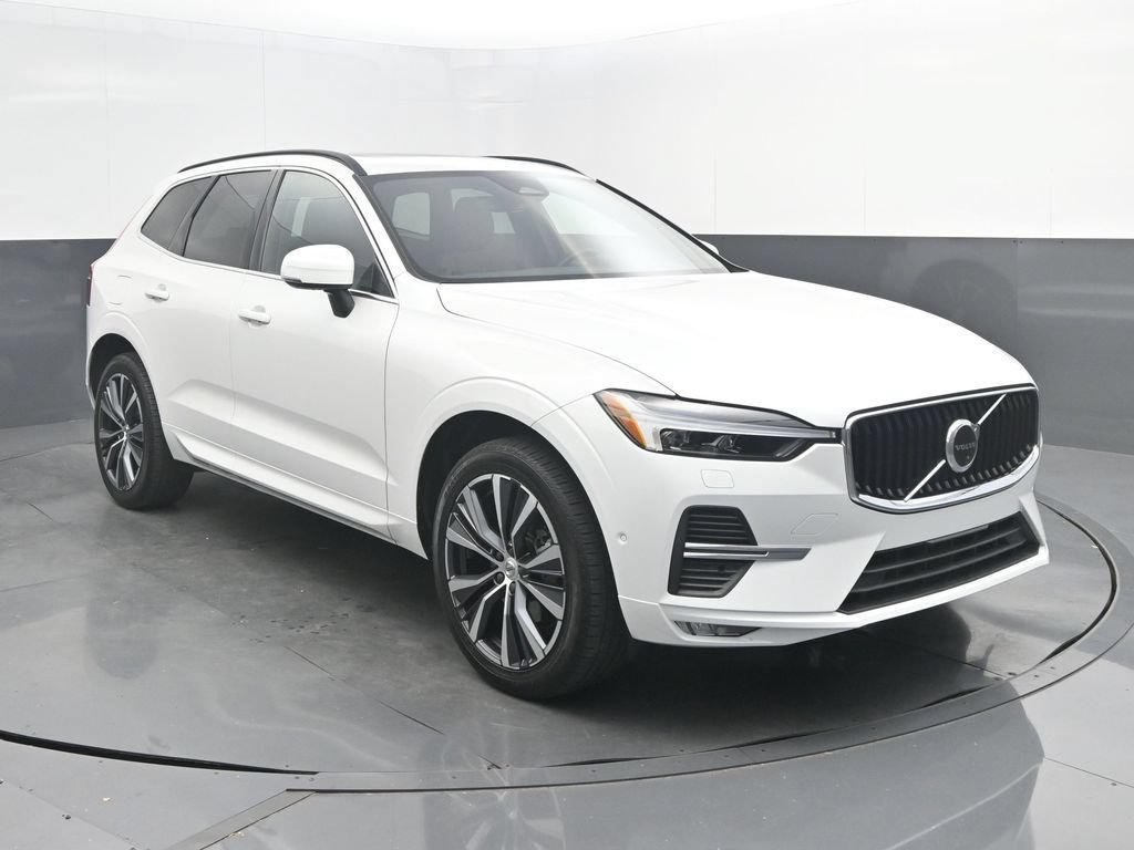 Certified 2022 Volvo XC60 B5 Momentum w/ Advanced Package FWD image 9