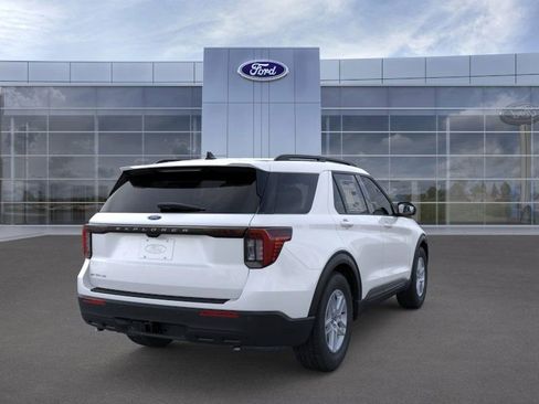 New 2026 Ford Explorer Active RWD image 8