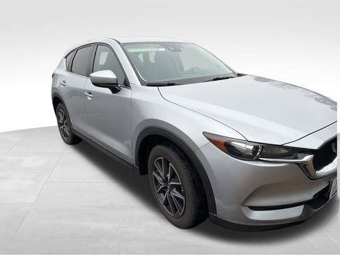 Used 2018 MAZDA CX-5 Touring w/ Preferred Equipment Package image 21