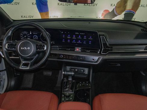 Used 2024 Kia Sportage SX FWD image 3
