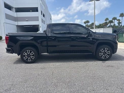 Used 2023 GMC Sierra 1500 AT4 w/ AT4 Premium Package AWD/4WD image 2