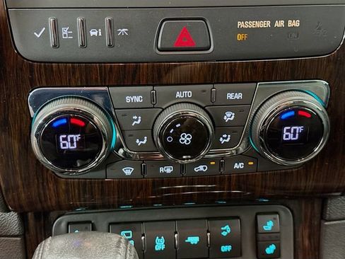 Used 2016 Chevrolet Traverse LT AWD/4WD image 16