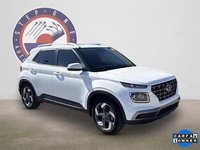 Used 2023 Hyundai Venue SEL