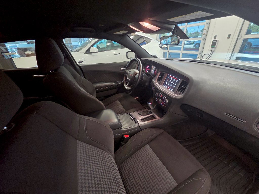 Used 2023 Dodge Charger SXT w/ Blacktop Package RWD image 21