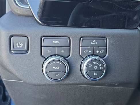 New 2026 GMC Sierra 1500 Elevation image 22