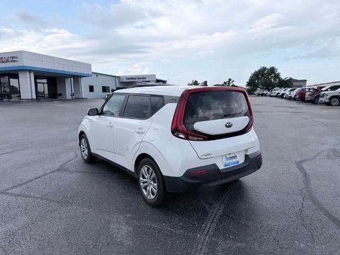 Used 2021 Kia Soul LX FWD image 5