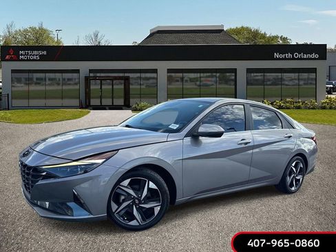 Used 2023 Hyundai Elantra Limited w/ Cargo Package FWD image 1