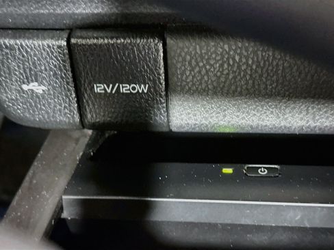 Used 2023 Toyota Camry XSE FWD image 41