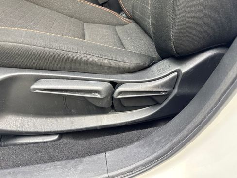 Used 2023 Honda HR-V Sport image 28