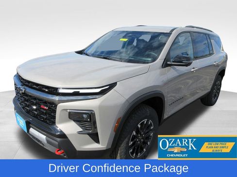 New 2026 Chevrolet Traverse Z71 w/ Driver Confidence Package AWD/4WD image 1