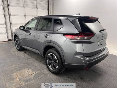Used 2025 Nissan Rogue SV AWD/4WD image 5