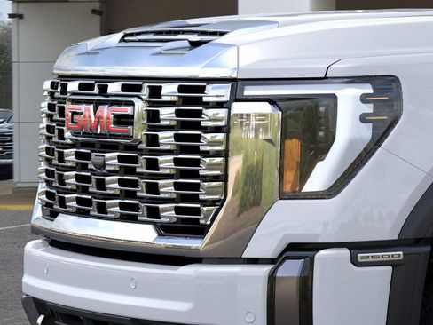 New 2026 GMC Sierra 2500 Denali image 13