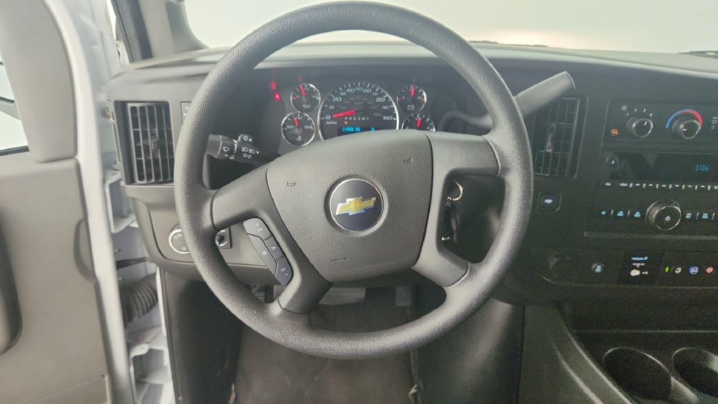 Used 2025 Chevrolet Express 3500 LT w/ LT Preferred Equipment Group RWD image 17