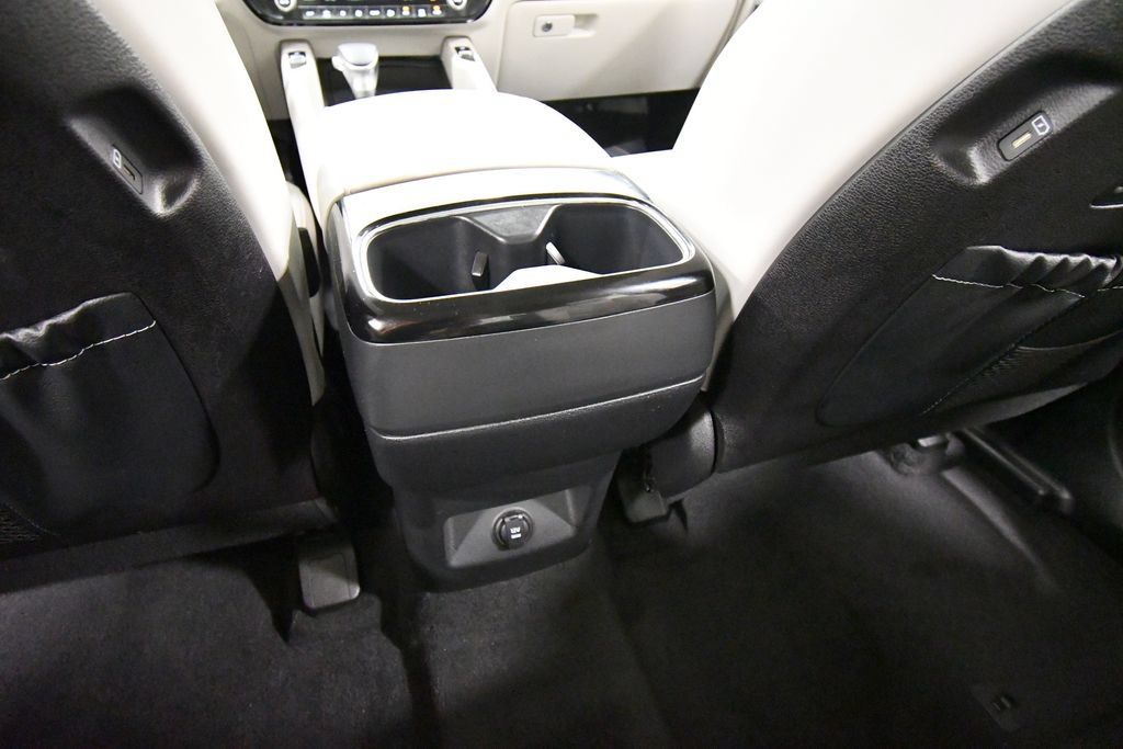 Certified 2024 Kia Telluride S AWD/4WD image 16