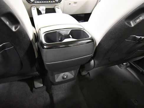 Certified 2024 Kia Telluride S AWD/4WD image 16