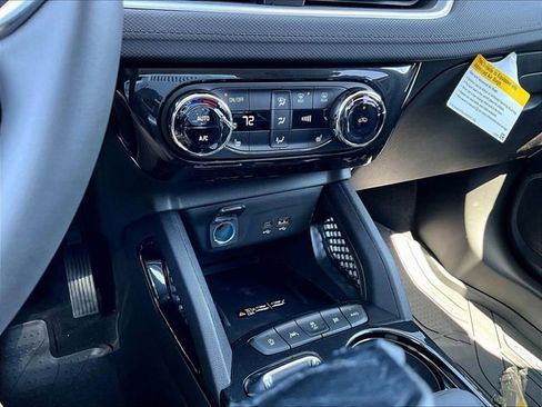 New 2026 Chevrolet TrailBlazer LT w/ Convenience Package image 19