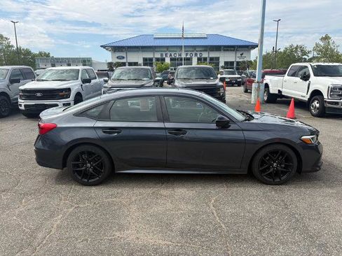 Used 2023 Honda Civic Sport image 4