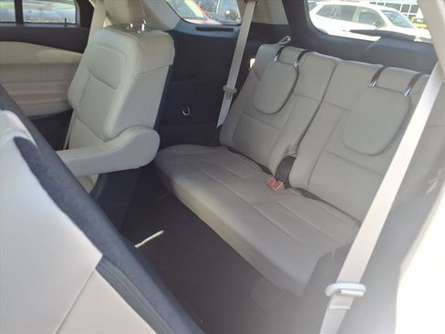 Used 2023 Ford Explorer XLT w/ Equipment Group 202A image 29