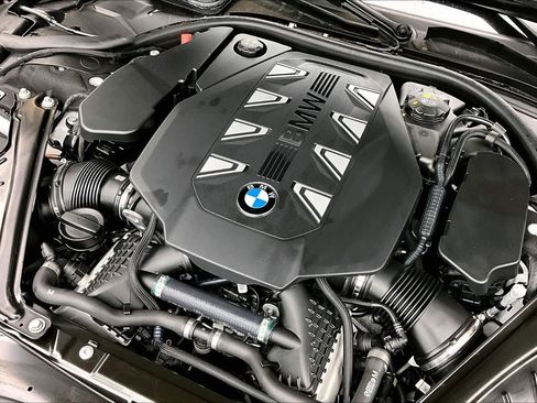 Used 2025 BMW 760i xDrive 760i xDrive w/ Executive Package image 60