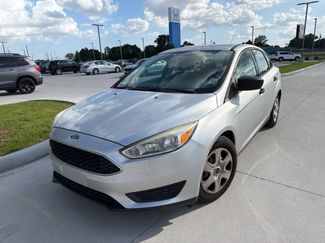 Used 2017 Ford Focus S FWD video 1