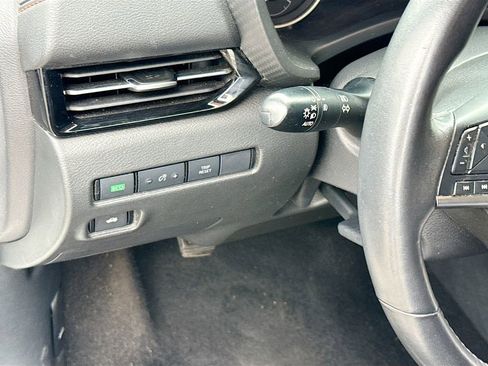 Used 2020 Nissan Sentra SR FWD image 11