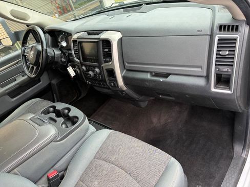 Used 2016 RAM 2500 SLT w/ Comfort Group AWD/4WD image 21